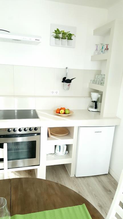 Apartments Villa Harmonie - Adults Only +14 Цриквеница Экстерьер фото